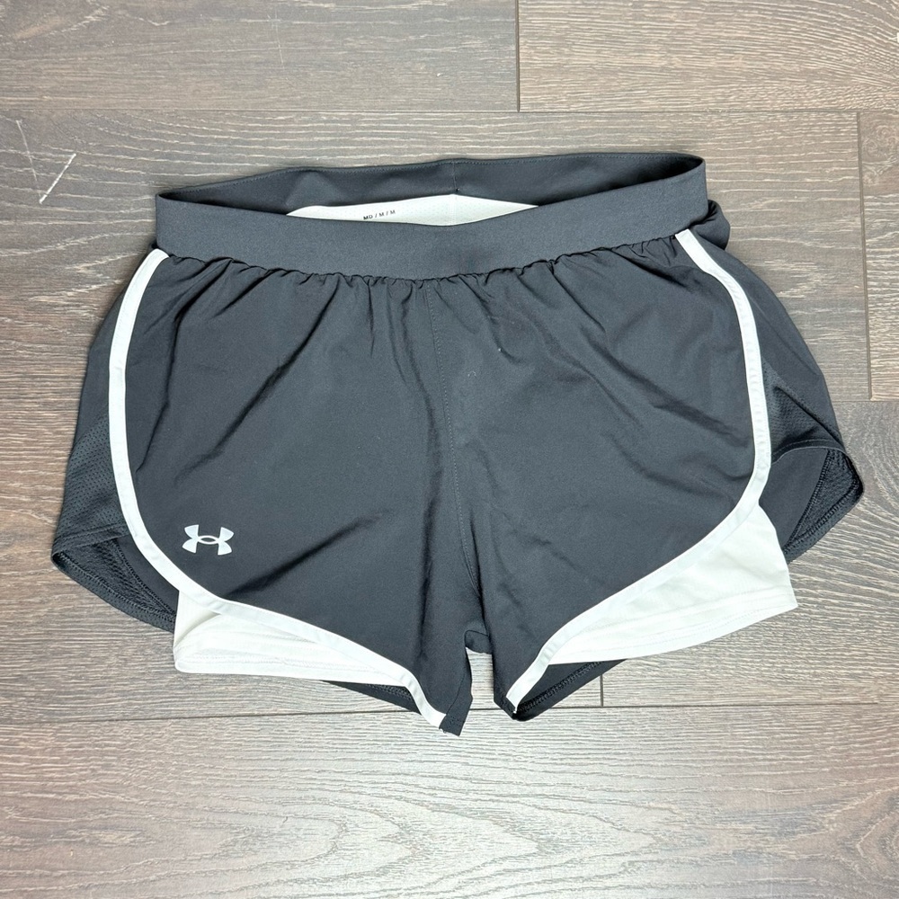 Under Armour Black and White Athletic Shorts Lightweight Breathable